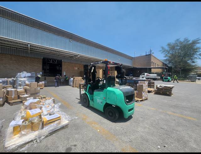 7,235M² WAREHOUSE TO LET IN LONGMEADOW